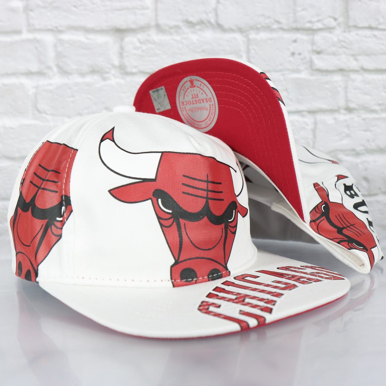 Chicago Bulls Hardwood Classics In Your Face Deadstock Red bottom | White Snapback Hat