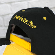 mtichell and ness logo on the Pittsburgh Penguins NHL Billboard 2 Green bottom Tri-Tone | Yellow/White/Black Snapback Hat
