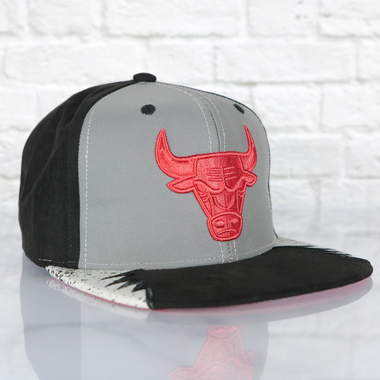 Chicago Bulls Day 5 Sneaker Hookup Red bottom Tri-Tone | Reflective/Black/Grey Snapback Hat