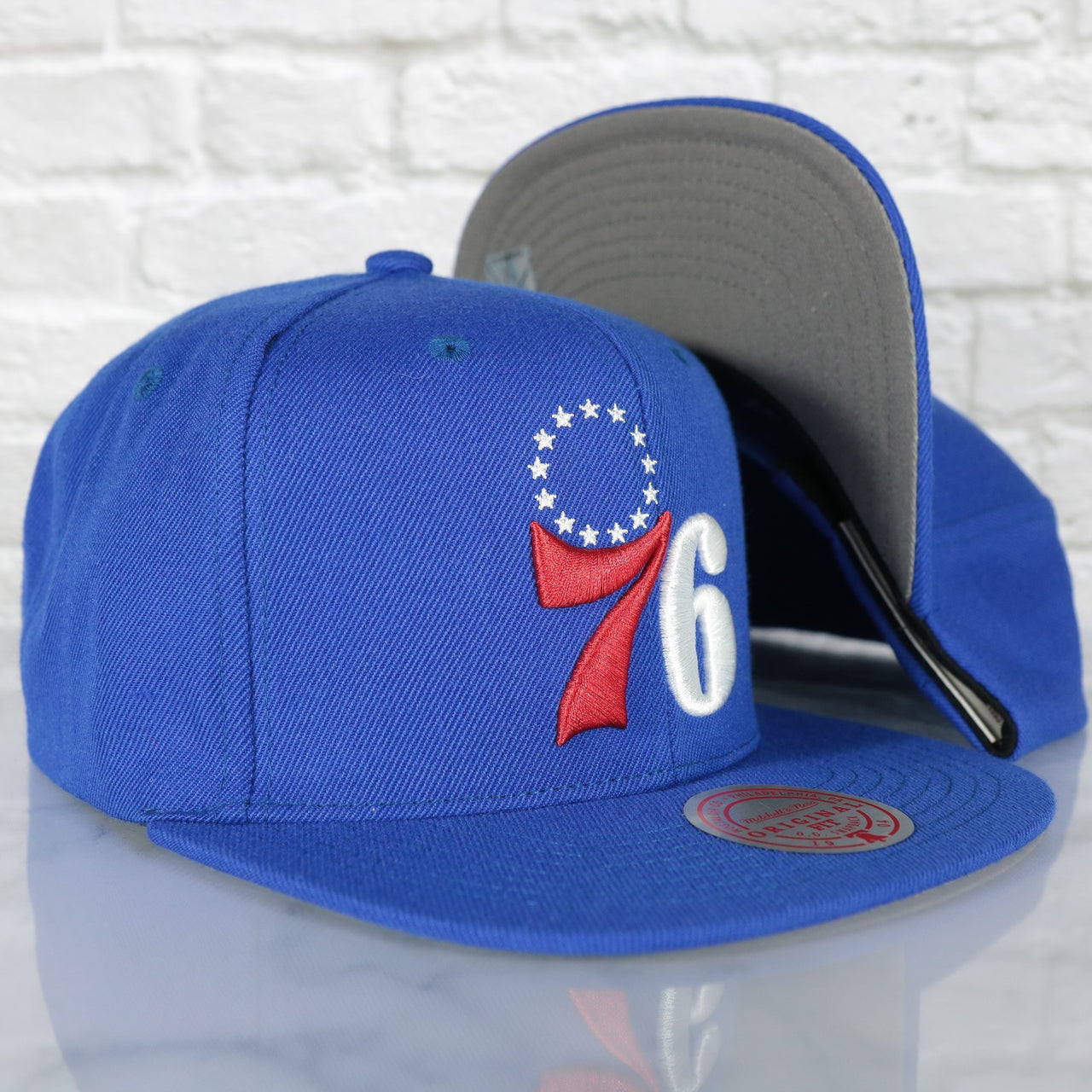 Philadelphia 76ers Vintage Retro NBA Team Ground 2.0 Mitchell and Ness Snapback Hat | Royal Blue