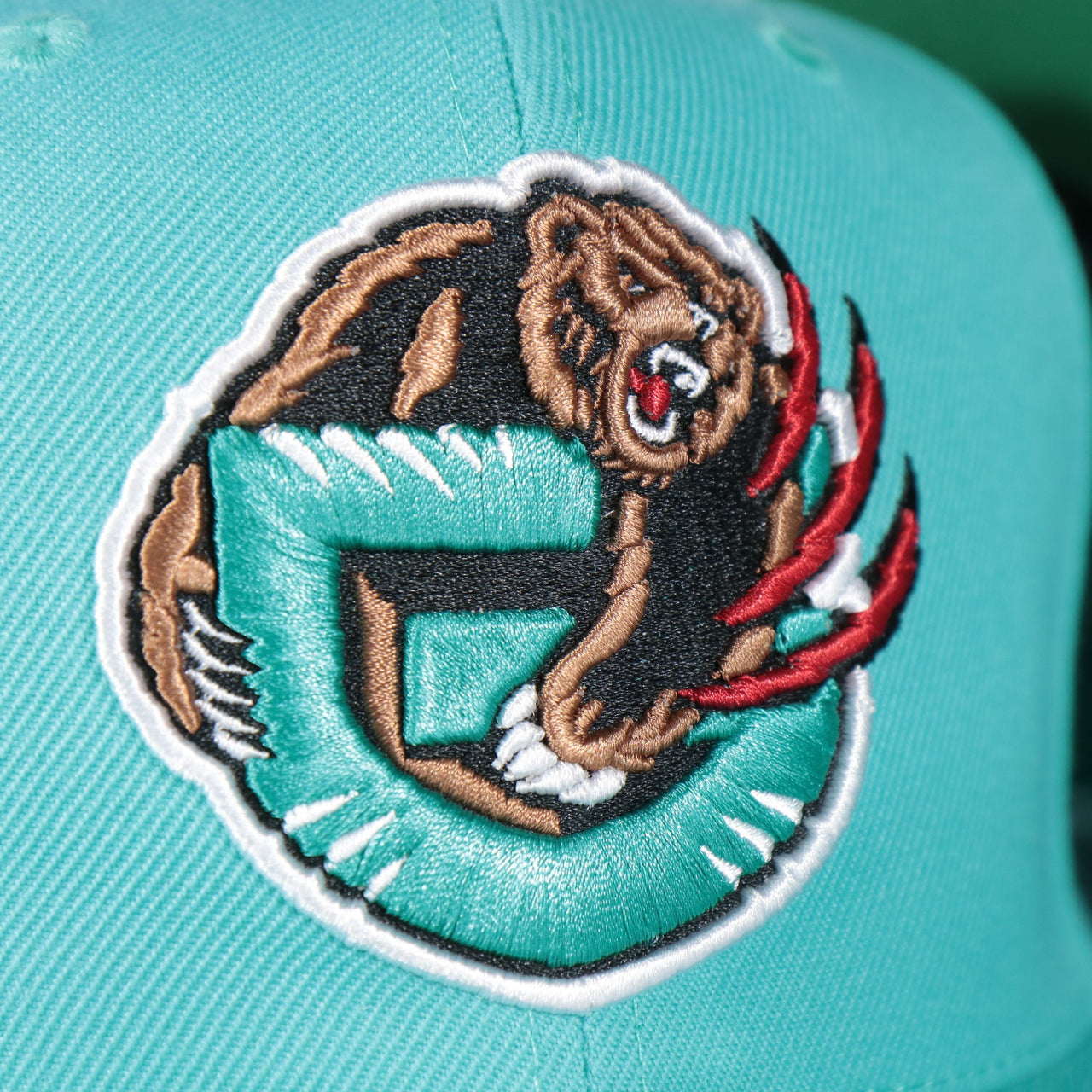 Vancouver Grizzlies Vintage Retro NBA Team Ground 2.0 Mitchell and Ness Snapback Hat | Teal