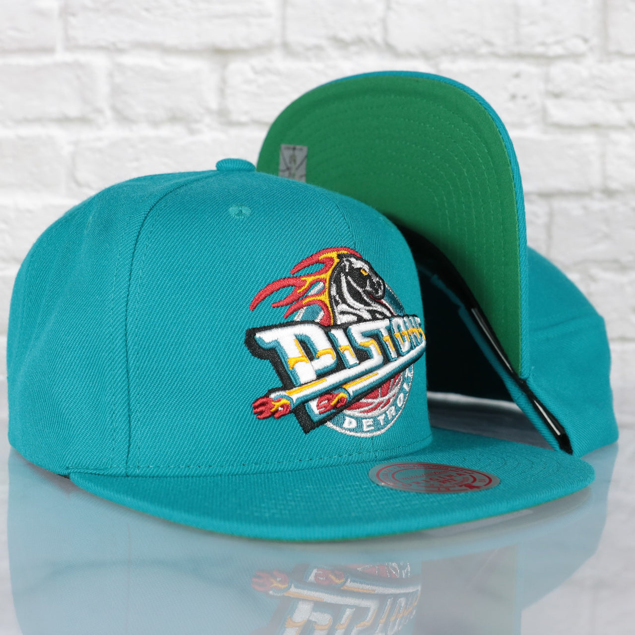 Detroit Pistons Vintage Retro NBA Team Ground 2.0 Mitchell and Ness Snapback Hat | Teal