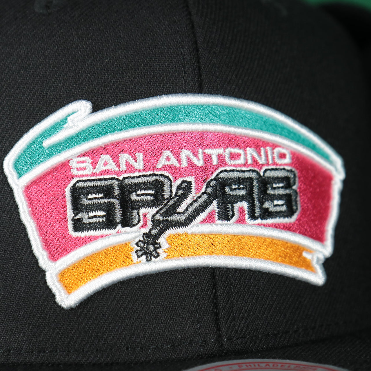 San Antonio Spurs Hardwood Classics Western Conference Side Patch Green Bottom | Black Snapback Hat
