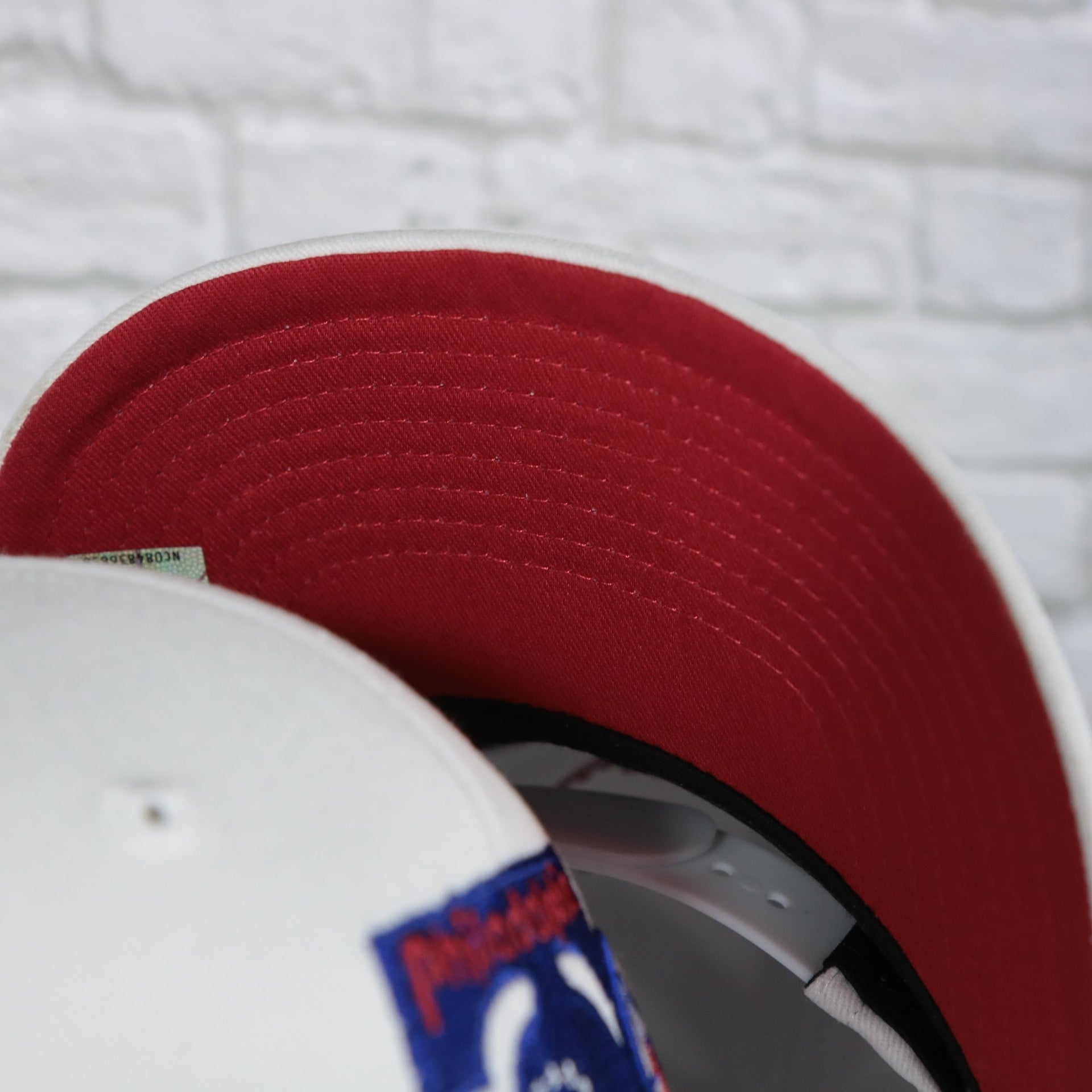 red under visor on the Philadelphia 76ers NBA Hardwood Classics All in Pro Red Bottom | White Snapback Hat