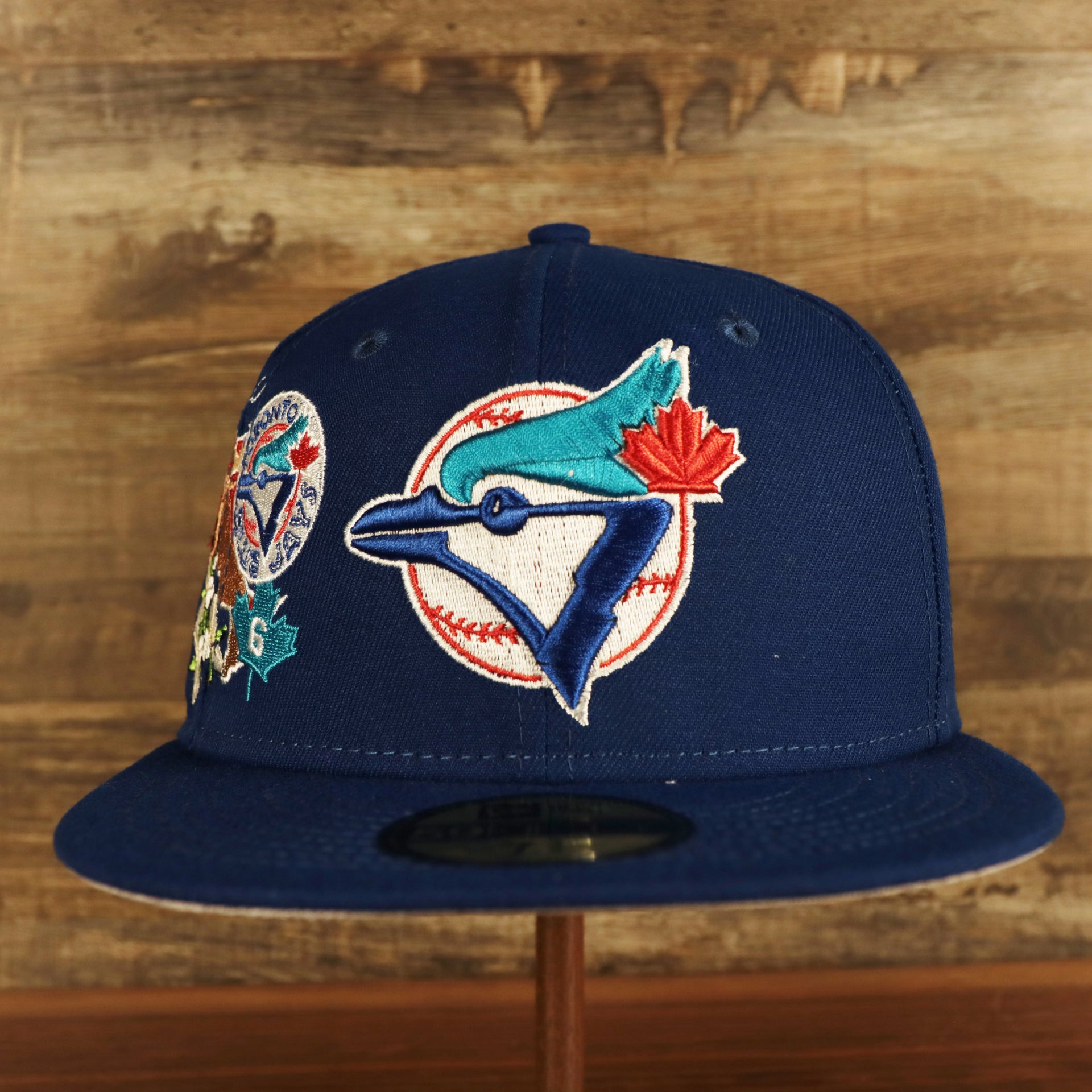 Toronto Blue Jays "City Cluster" Side Patch Gray Bottom Royal 59Fifty Fitted Cap