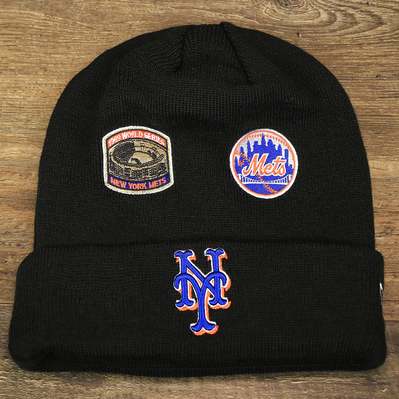 The front of the New York Mets All Over World Series Side Patch 2x Champion Knit Cuff Beanie | New Era, Black