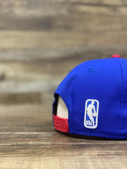 nba and back snap detail of sixers snapback hat | 76ers colorway 950 snapback | Blue and red 76er snapback