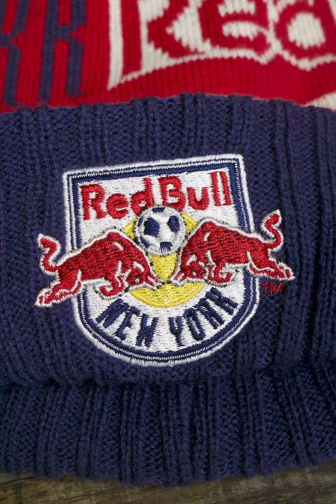 Red Bulls Beanie | New York Red Bulls Thick Knit Retro Oversized Mitchell and Ness Winter Pom Beanie