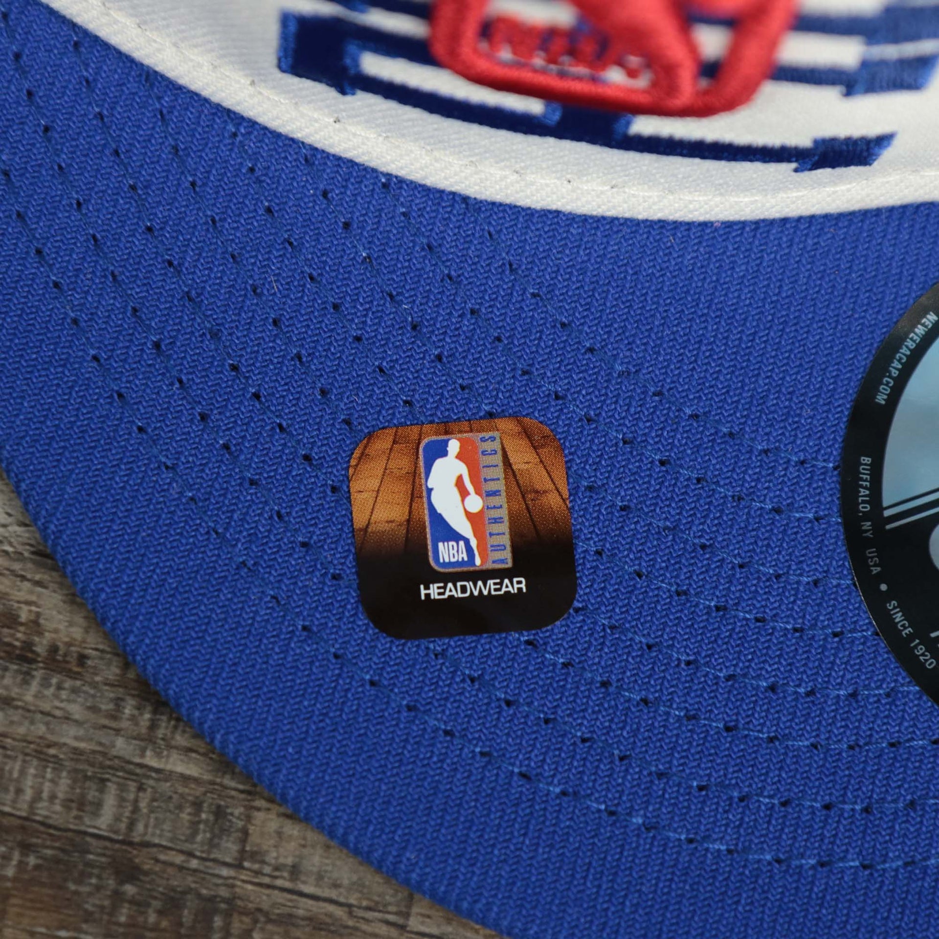 The NBA Offical Headwear Sticker on the Philadelphia 76ers NBA 2022 Draft Gray Bottom 9Fifty Snapback | New Era Cream/Royal Blue
