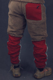 back of the Earth Sherpa Tech Pants With Zipper Pockets For Sherpa Two Piece Set To Match Sneakers