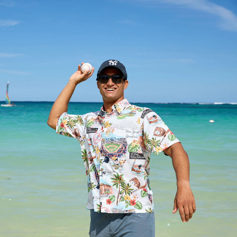 The front of the New York Yankees Authentic Hawaiian Print Polo Shirt