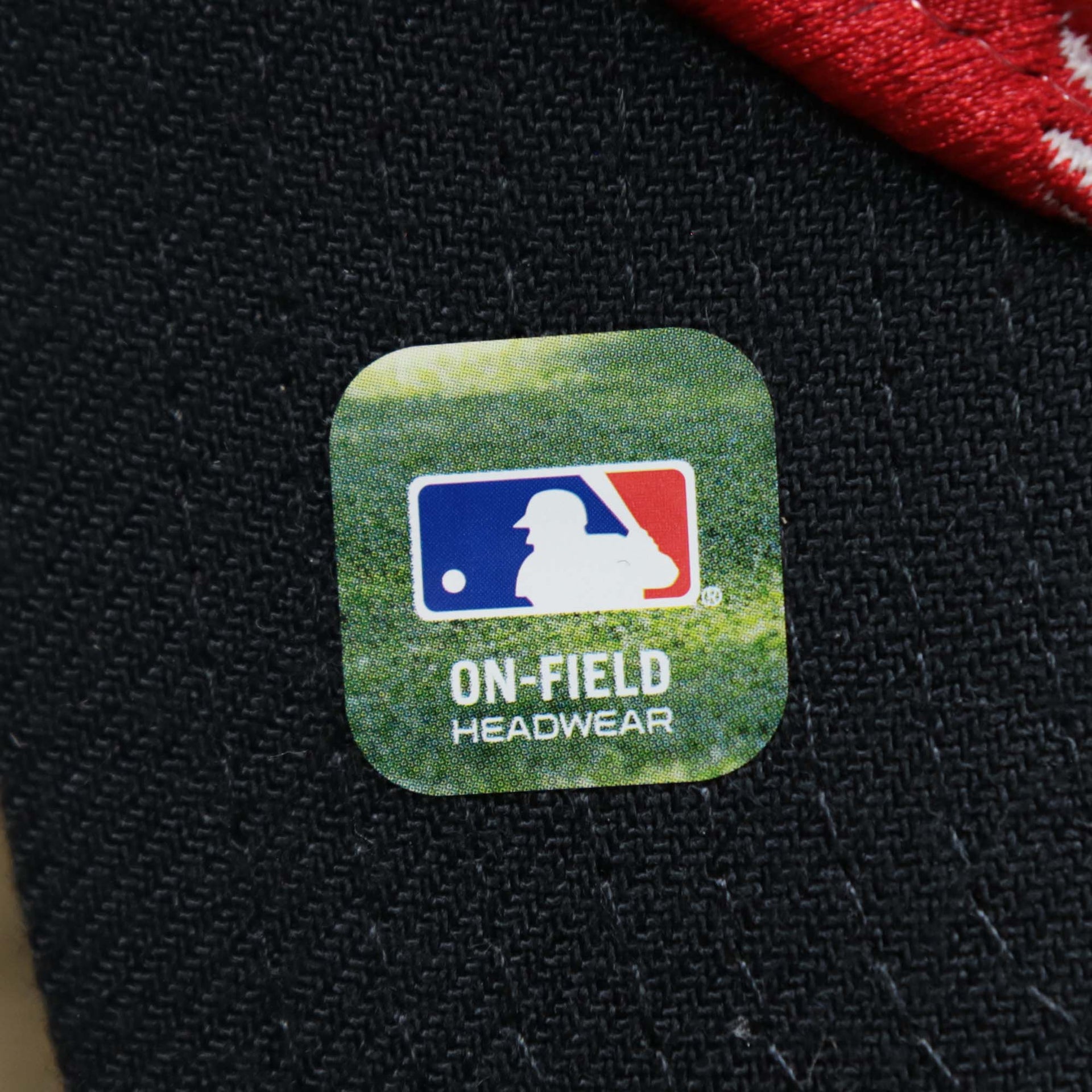 The On Field Sticker on the New York Yankees 2022 4th of July Stars And Stripes 39Thirty | New Era Navy OSFM