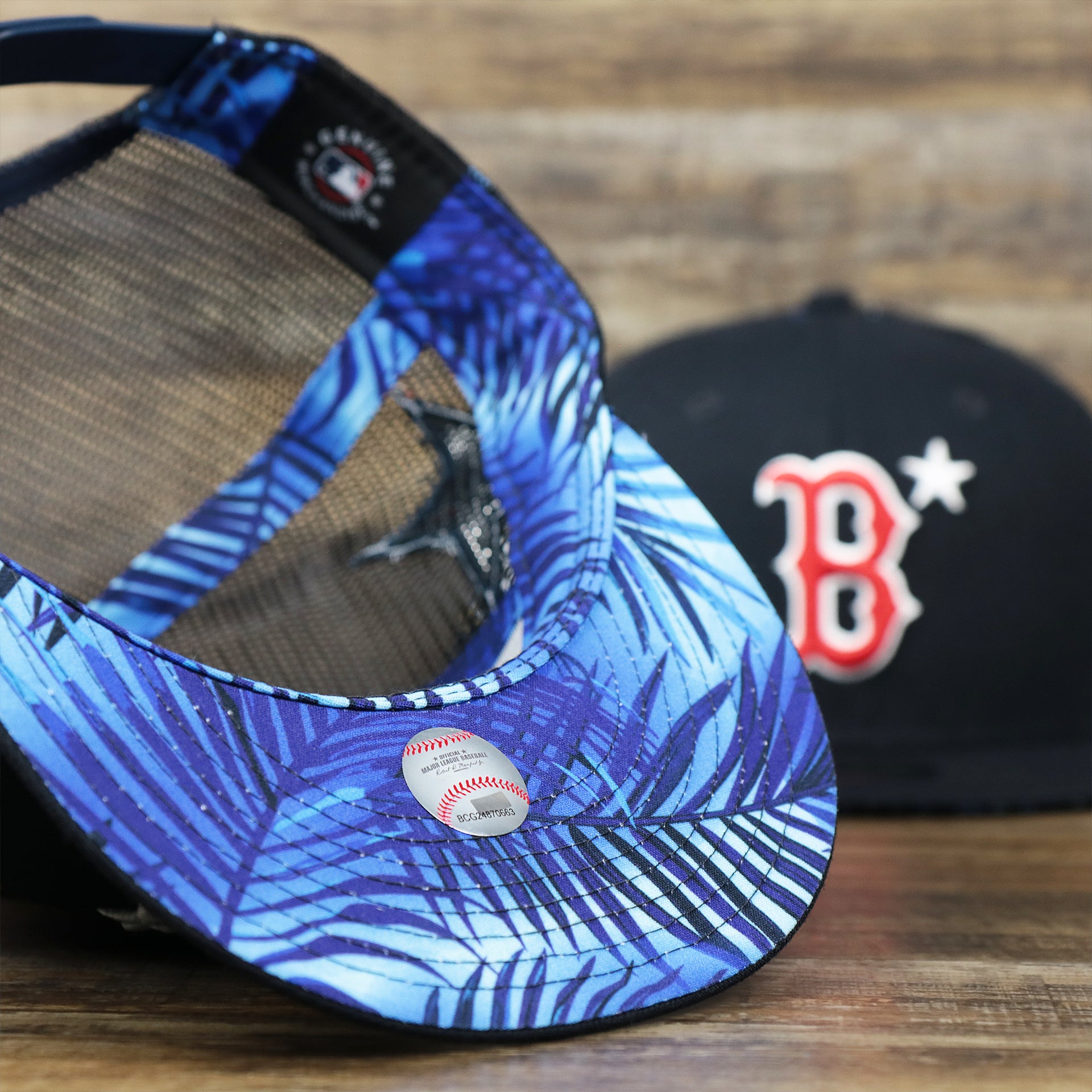 The undervisor on the Boston Red Sox Metallic All Star Game MLB 2022 Side Patch 9Fifty Mesh Snapback | ASG 2022 Navy Trucker Hat