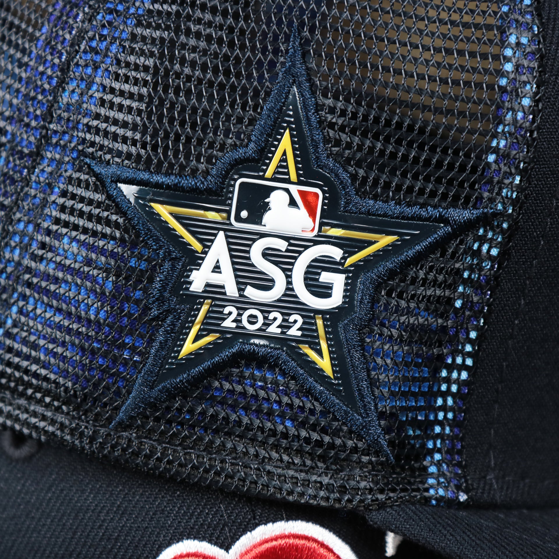 The ASG 2022 Patch on the Boston Red Sox Metallic All Star Game MLB 2022 Side Patch 9Fifty Mesh Snapback | ASG 2022 Navy Trucker Hat