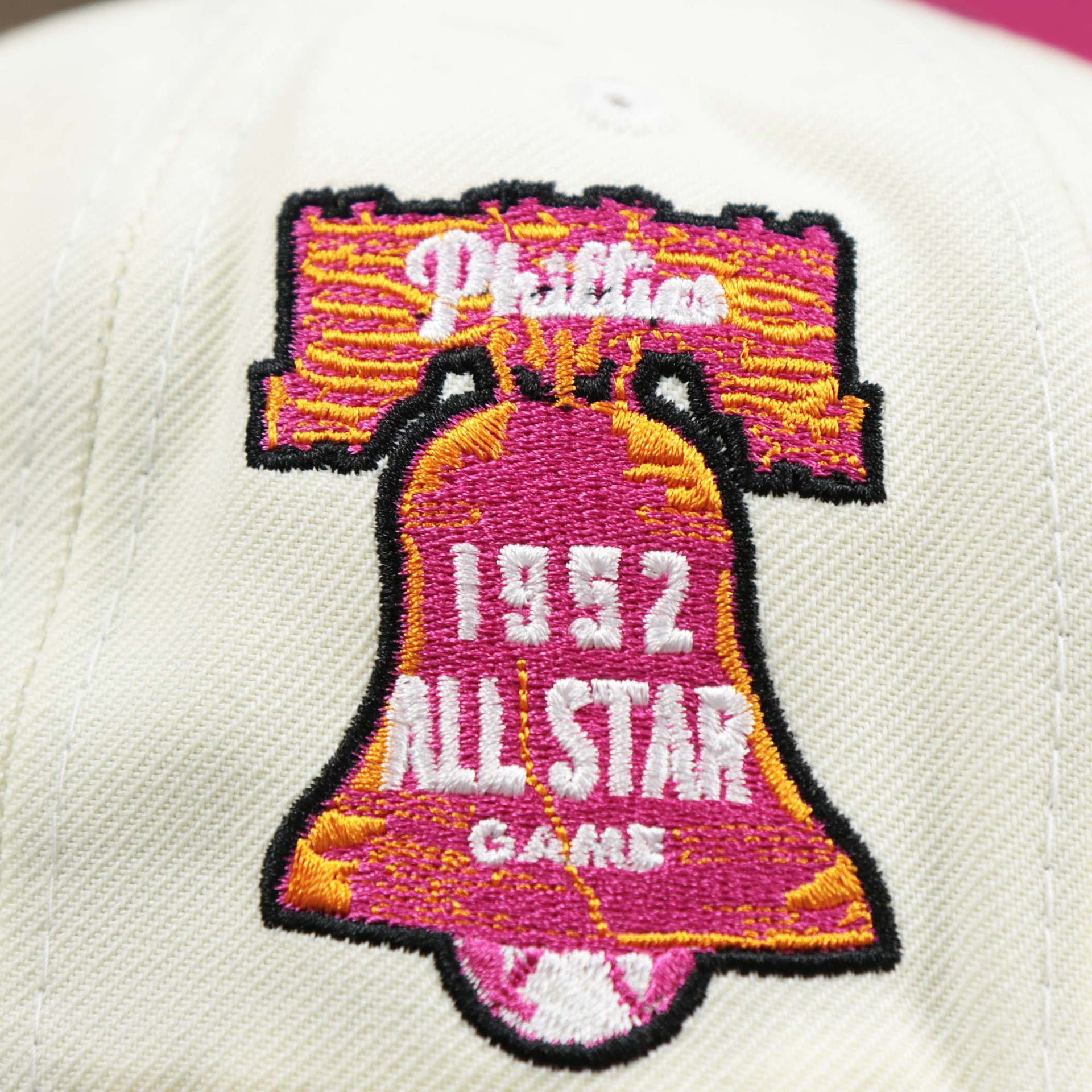 The All Star Game Side Patch on the Cooperstown Philadelphia Phillies Coffee Shop 1952 All Star Game Liberty Bell Side Patch 59Fifty Fitted Cap | New Era Off White 59Fifty