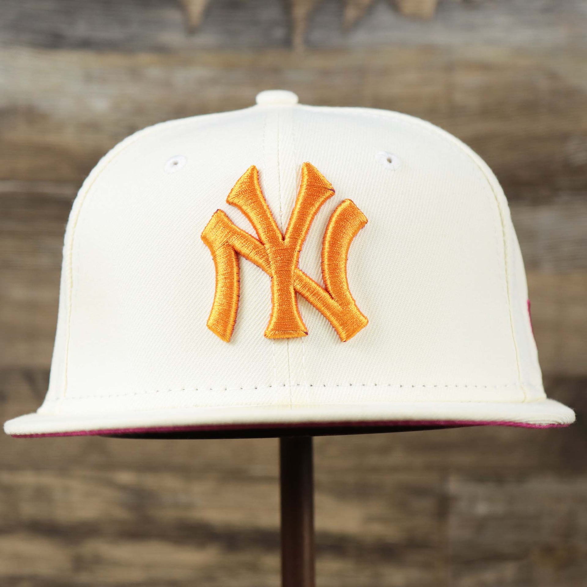 The front of the Cooperstown New York Yankees Coffee Shop 1952 All Star Game Liberty Bell Side Patch 59Fifty Fitted Cap | Donut Pack Off White 59Fifty