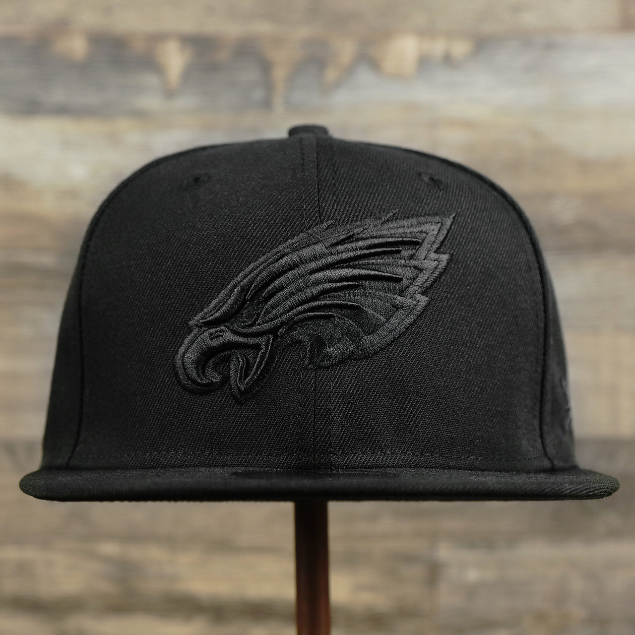 Eagles snapback black on black snapback hat | All black eagles snapback  | 9FIFTY (950) SNAPBACK HAT
