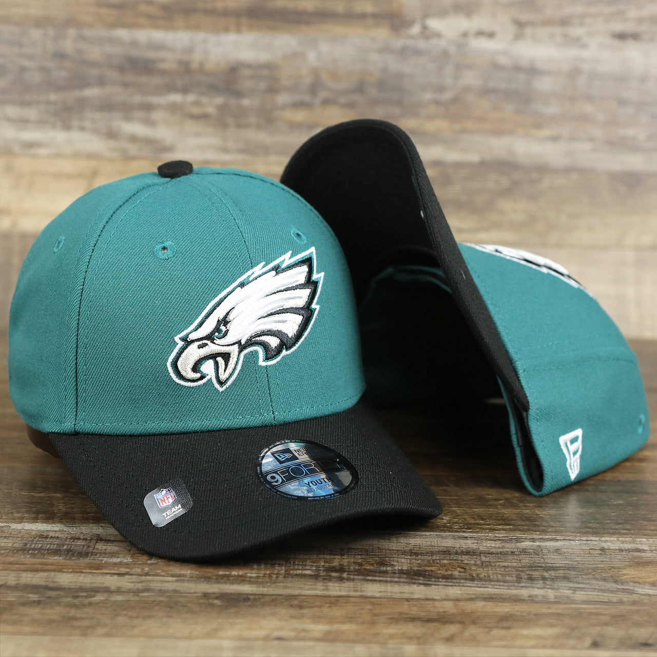 YOUTH Philadelphia Eagles Classic Team Logo Midnight Green / Black 9Forty New Era Dad Hat