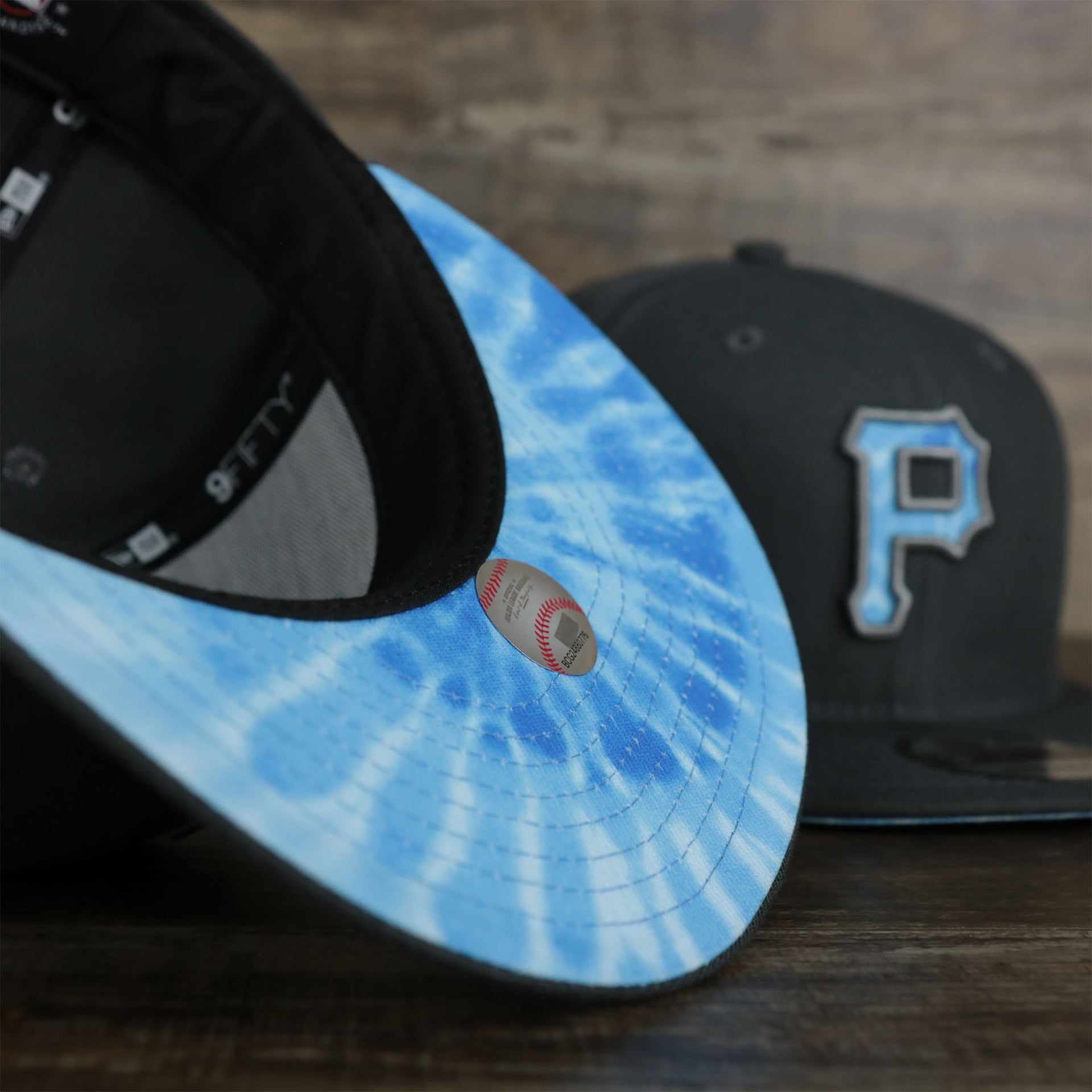 The undervisor on the Pittsburgh Pirates 2022 Father's Day On-Field 9Fifty Snapback | Gray