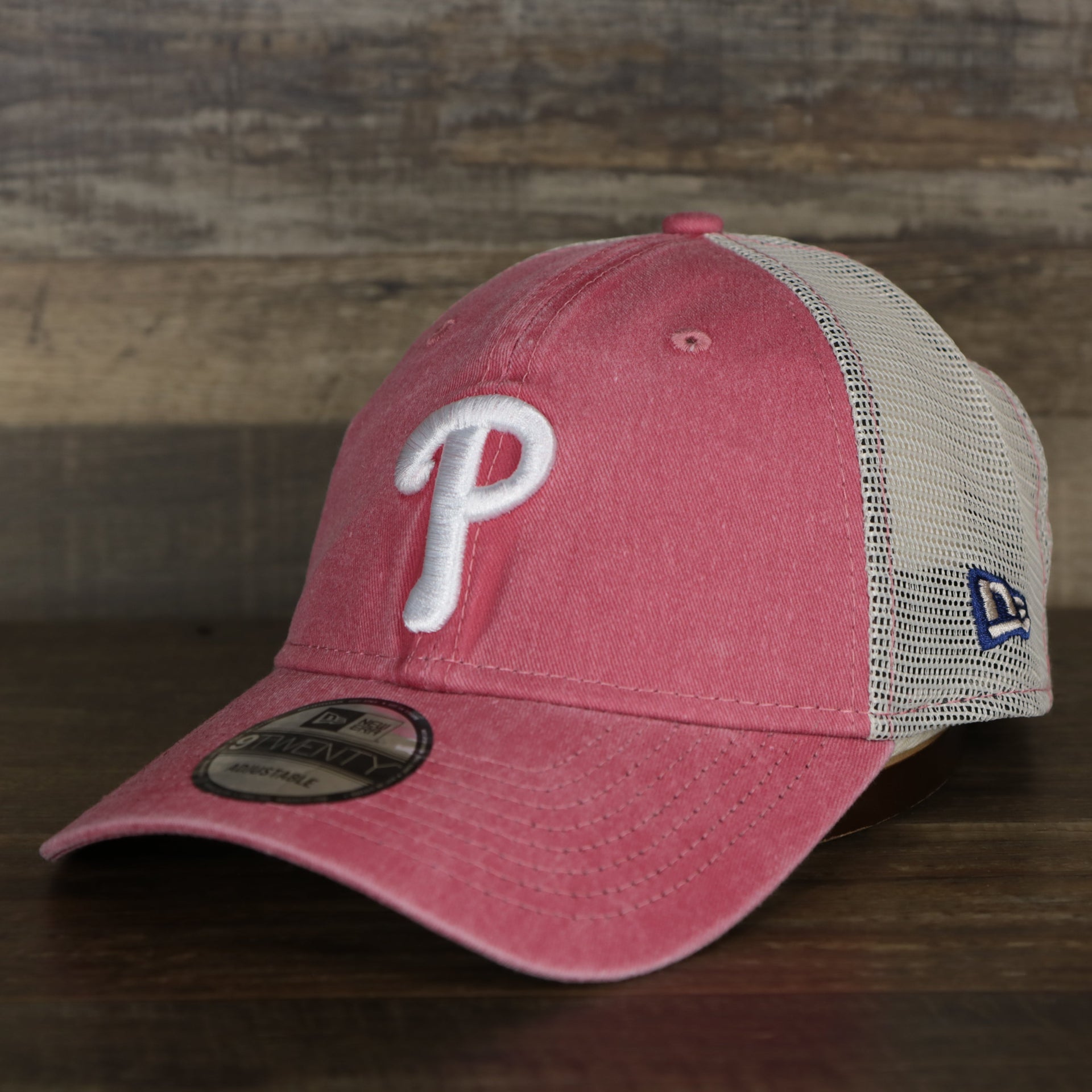 The Philadelphia Phillies New Era 9Twenty Washed Trucker hat