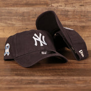 The navy blue New York Yankees 9twenty 2021 MLB fathers day hat by New Era.