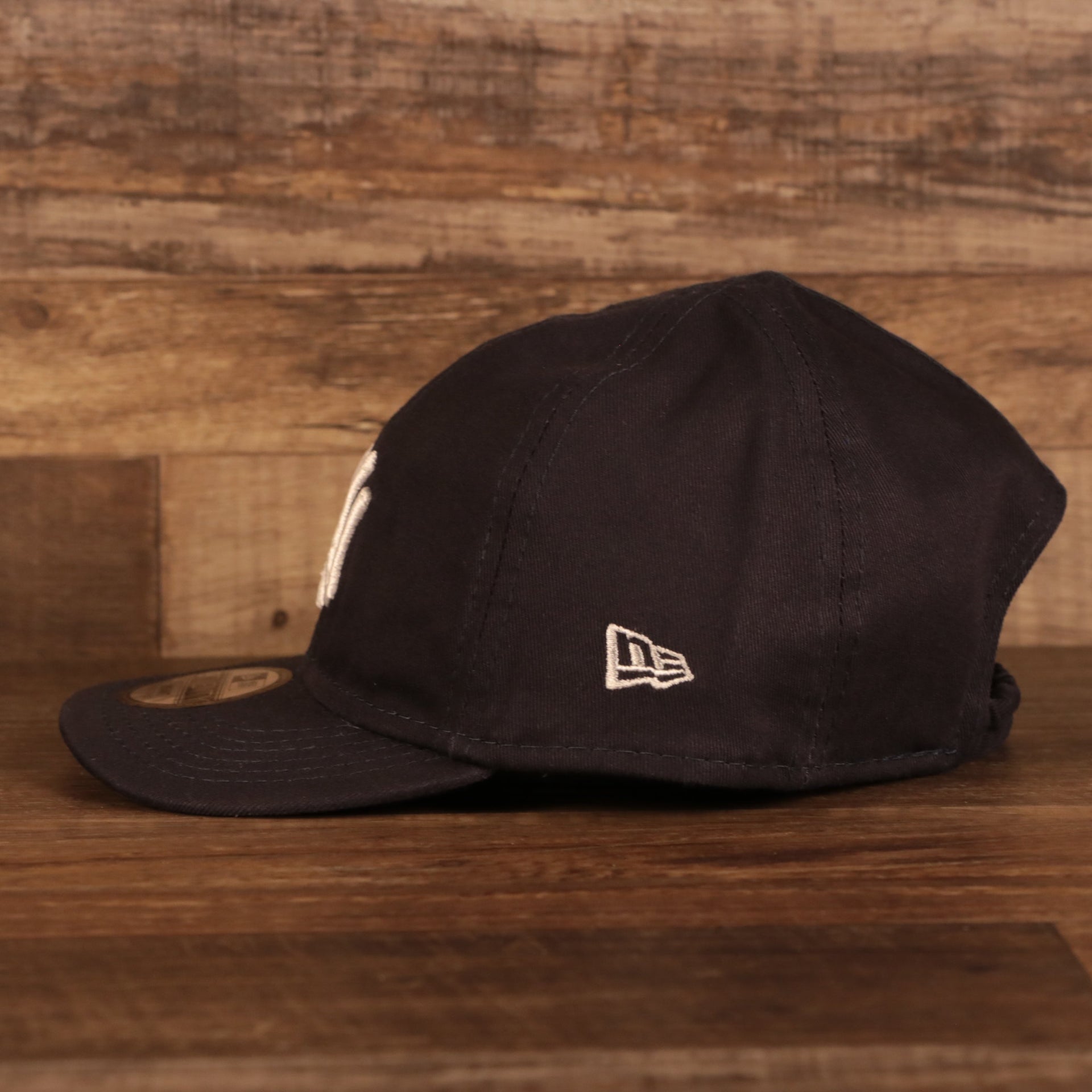 The wearer's right on the Infant New York Yankees My 1st 920 Dad Hat | New Era Navy
