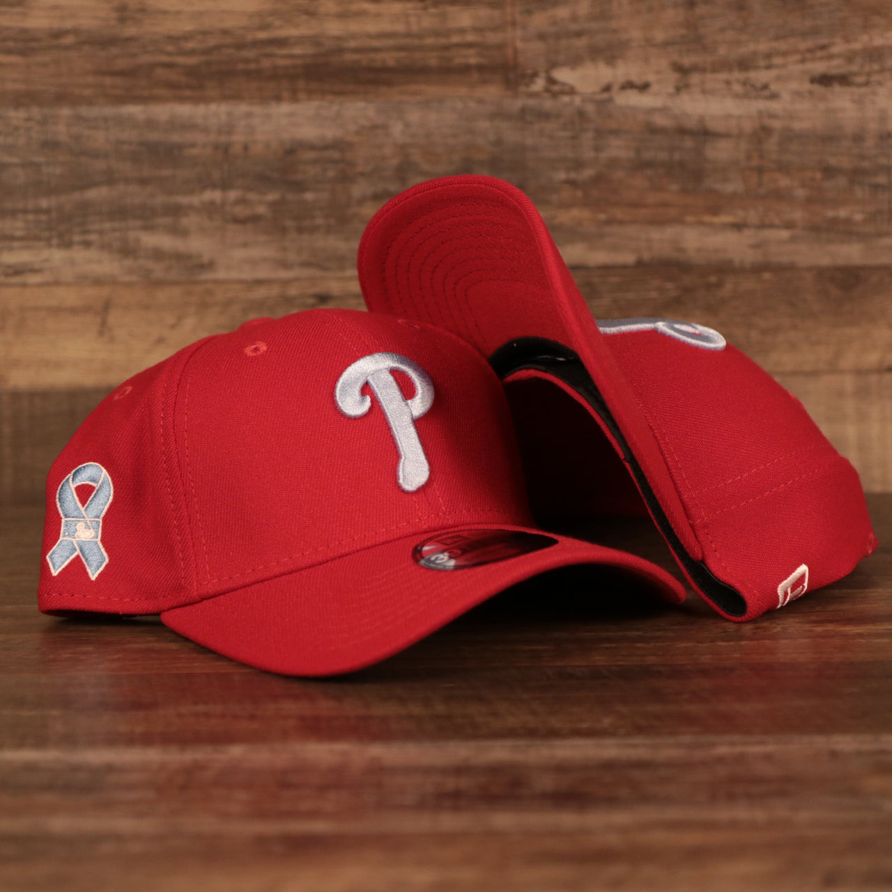 The Philadelphia Phillies red 39thirty flexfit 2021 MLB fathers day hat by New Era.