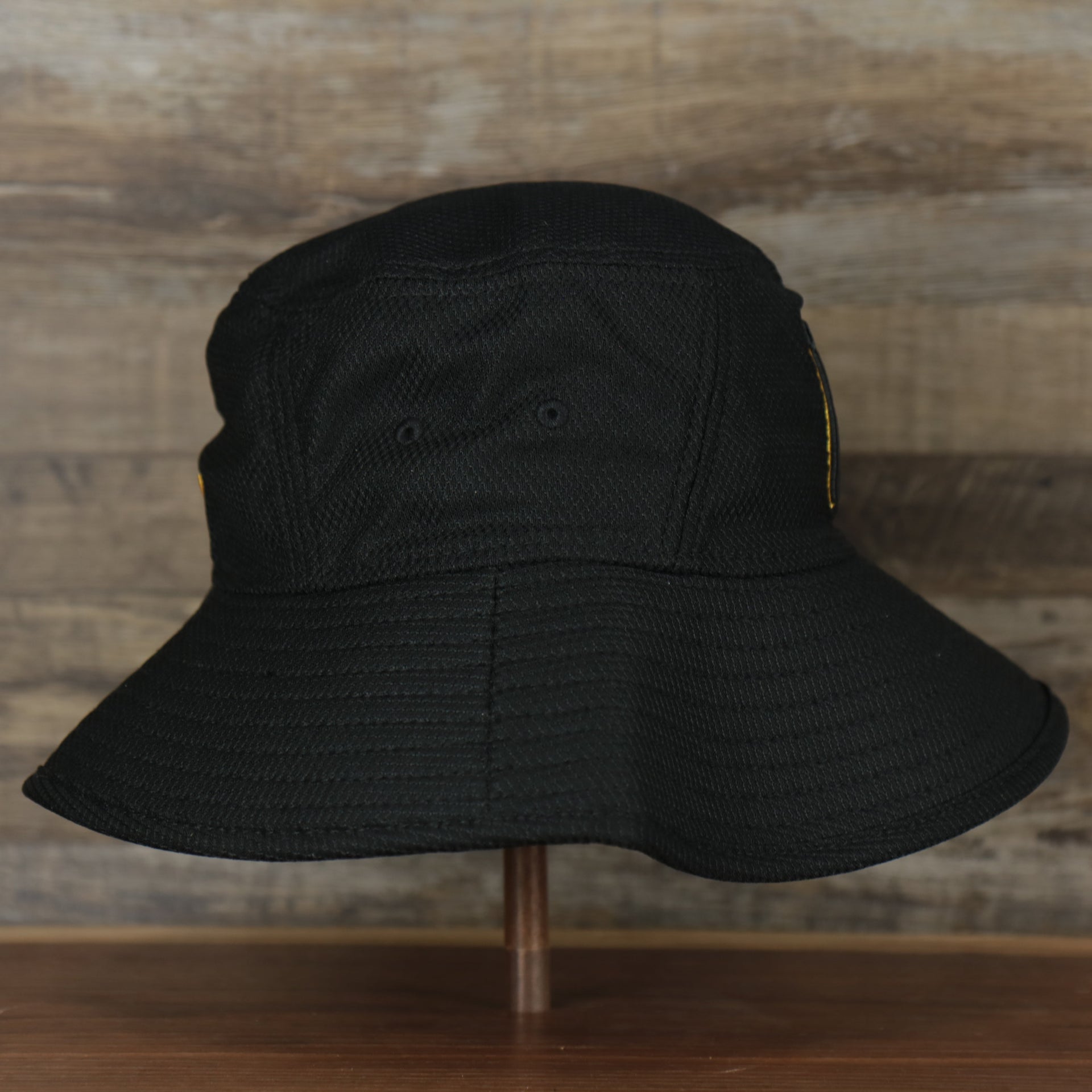 The wearer's right on the Pittsburgh Pirates MLB 2022 Spring Training Onfield Bucket Hat