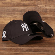 The New York Yankees navy blue 2021 MLB fathers day 39thirty flexfit cap by New Era.