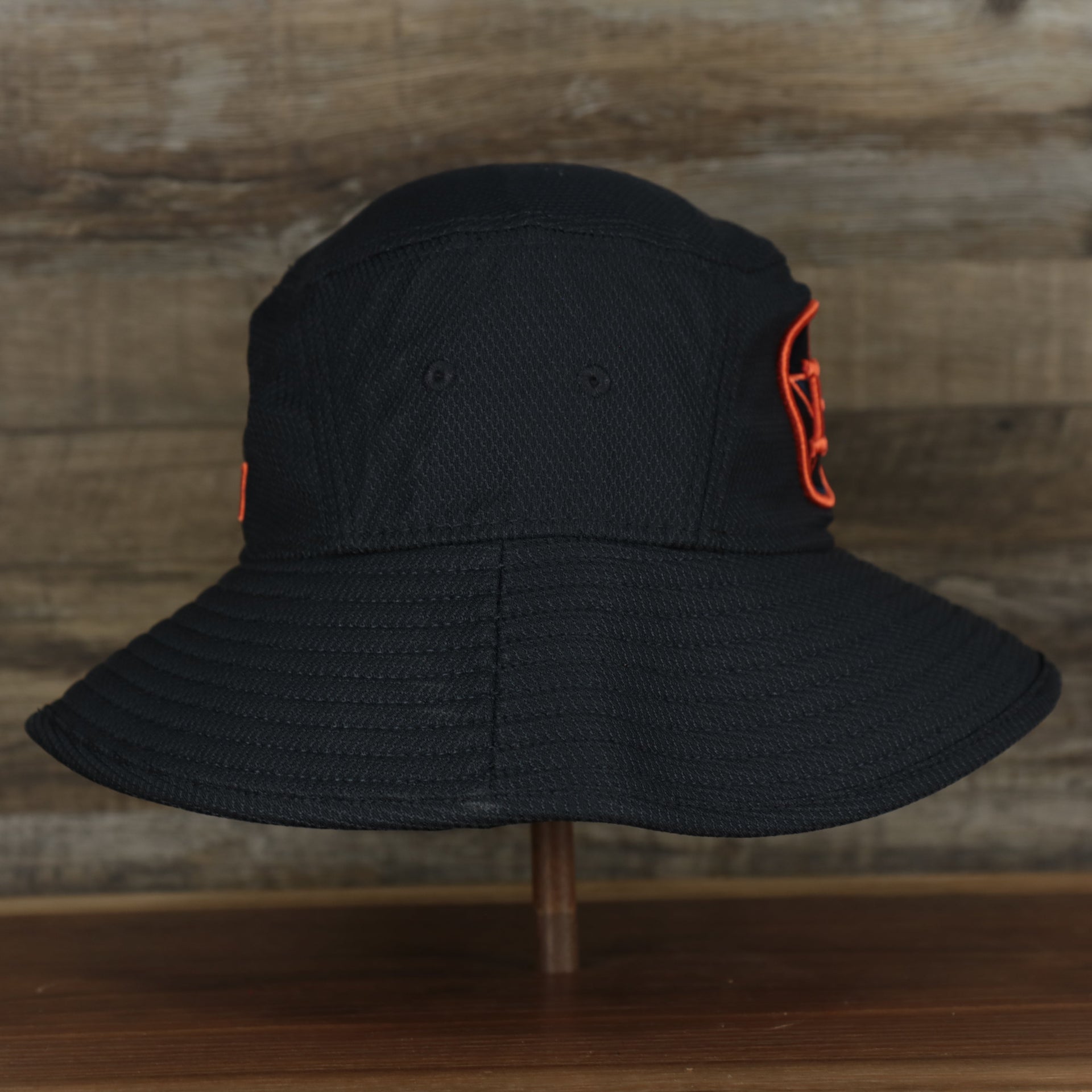 The wearer's right on the Houston Astros MLB 2022 Spring Training Onfield Bucket Hat