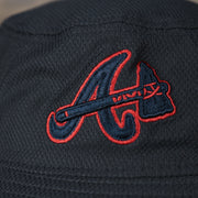 A close up of the Braves logo on the Atlanta Braves MLB 2022 Spring Training Onfield Bucket Hat