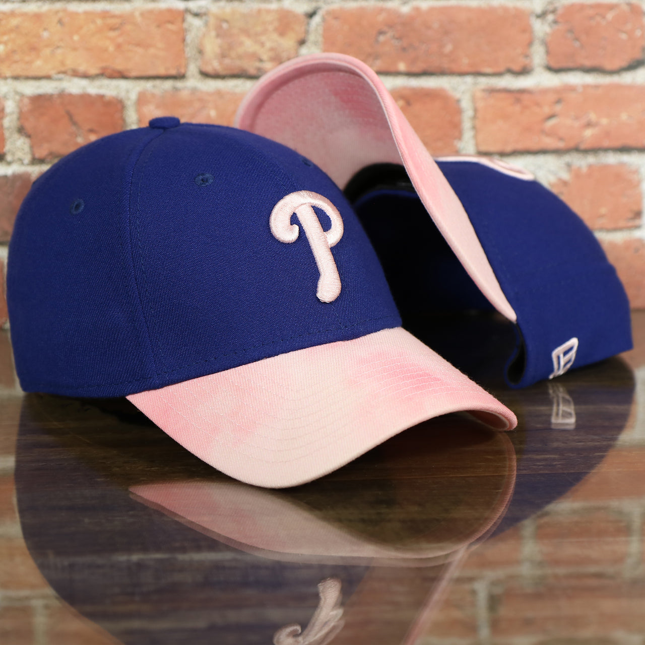 Philadelphia Phillies 2019 Mother's Day Blue on Pink 39Thirty Flexfit Cap