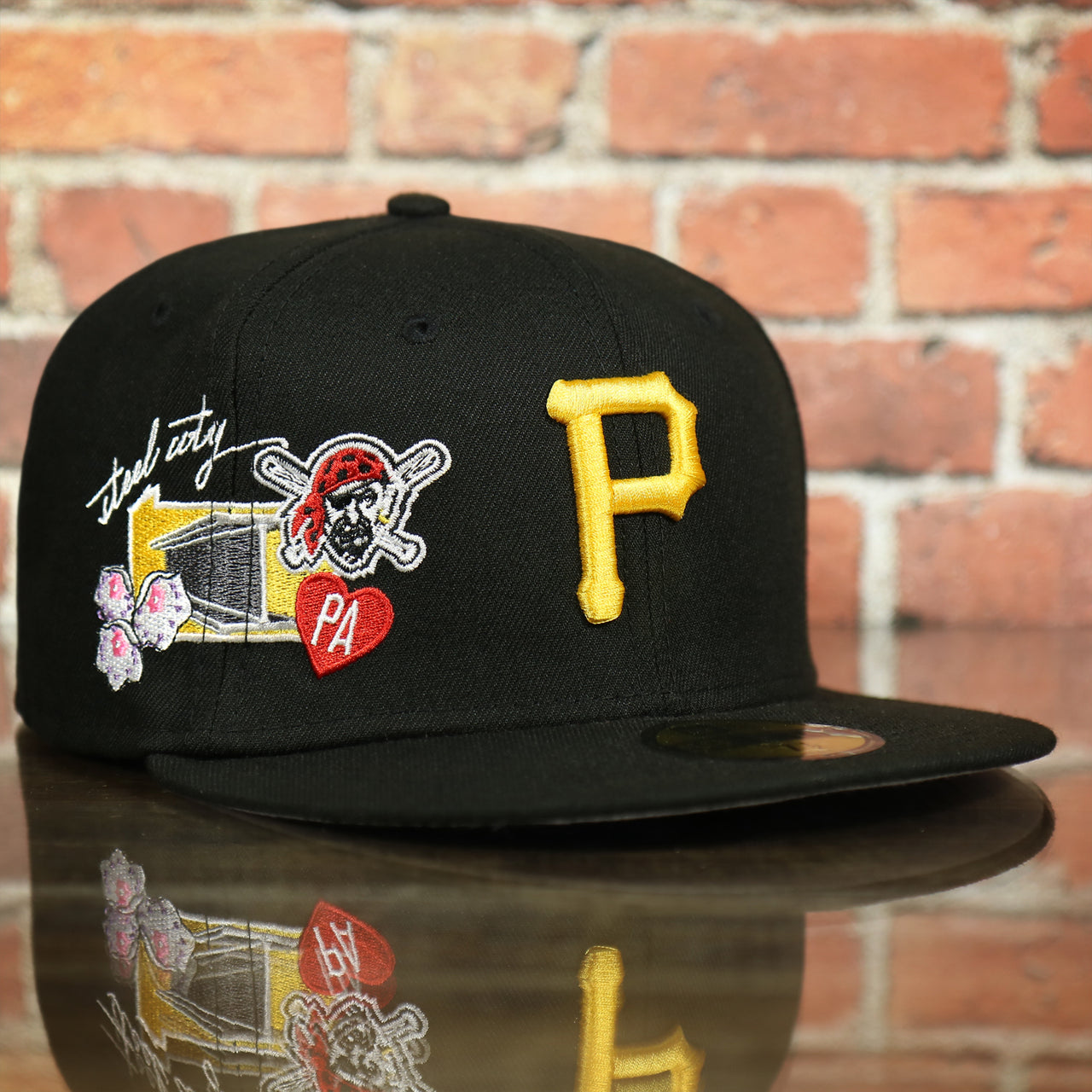 Pittsburgh Pirates "City Cluster" Side Patch Gray Bottom Black 59Fifty Fitted Cap
