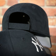adjustable strap on the New York Yankees Basic Navy Dad hat | Newborn
