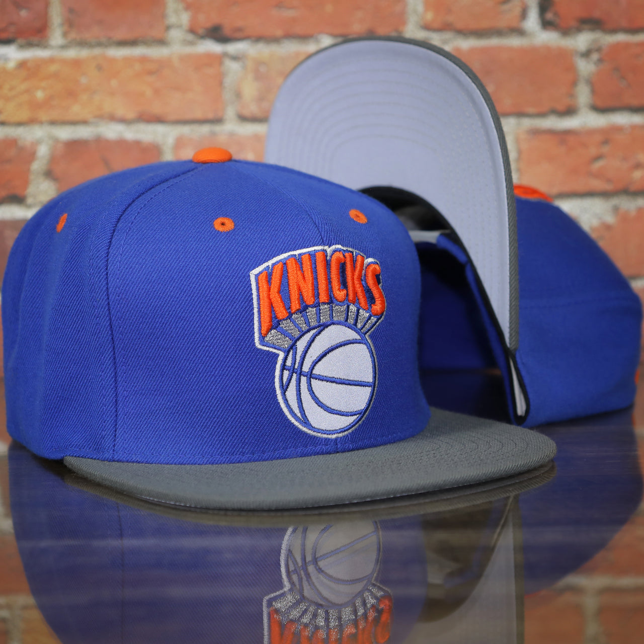 Knicks Gray Bottom Snapback | New York Knicks Retro Grey Bottom Snap Cap