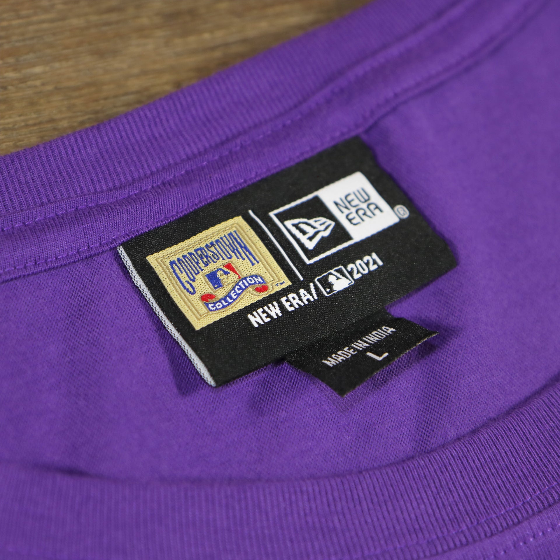 new era label on the Arizona Diamondbacks "City Cluster" 59Fifty Fitted Matching Purple T-Shirt