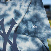 new era logo on the Youth New York Yankees Tie Dye T-Shirt | New Era Navy