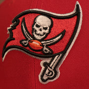 buccaneers logo on the front of the Tampa Bay Buccaneers x Gatorade Red 9Fifty Grey Bottom Snapback
