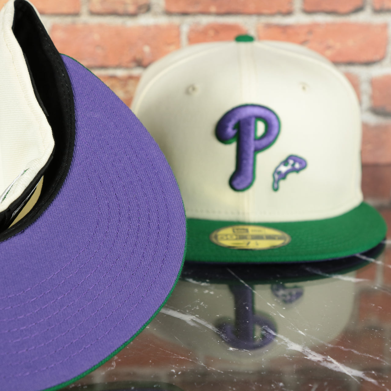purple under visor on the Cooperstown Philadelphia Phillies 2008 World Series Side Patch 59Fifty Fitted Cap | Pizza Pack Off White/Green 59Fifty