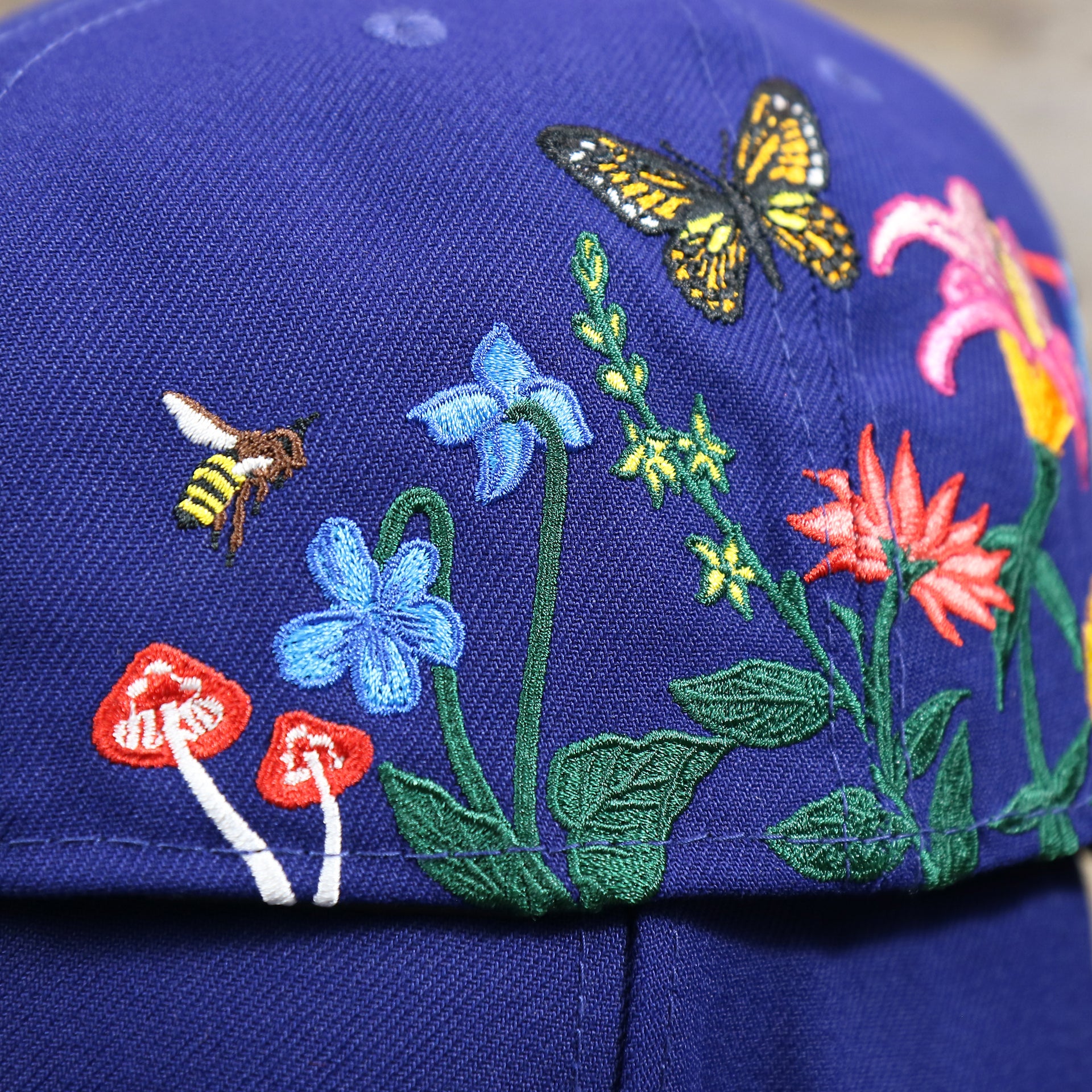 The Backside of the Bloom Patch on the Los Angeles Dodgers Gray Bottom Bloom Spring Embroidery 59Fifty Fitted Cap | Royal Blue 59Fifty Cap