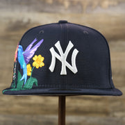 The front of the New York Yankees Gray Bottom Bloom Spring Embroidery 59Fifty Fitted Cap | Navy Blue 59Fifty Cap