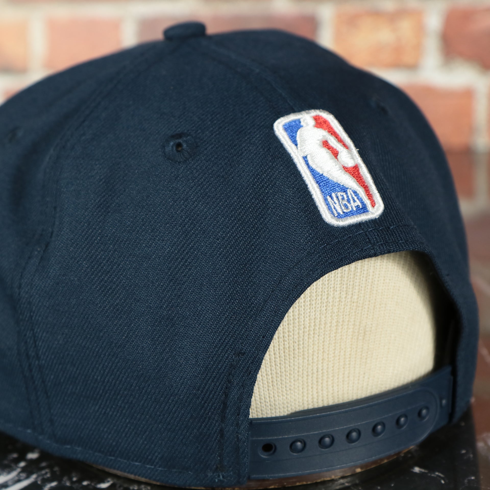 adjustable snap on the Pelicans 2020 NBA Draft Snapback Hat | New Orleans Pelicans NBA 2020 Draft Snap Hat