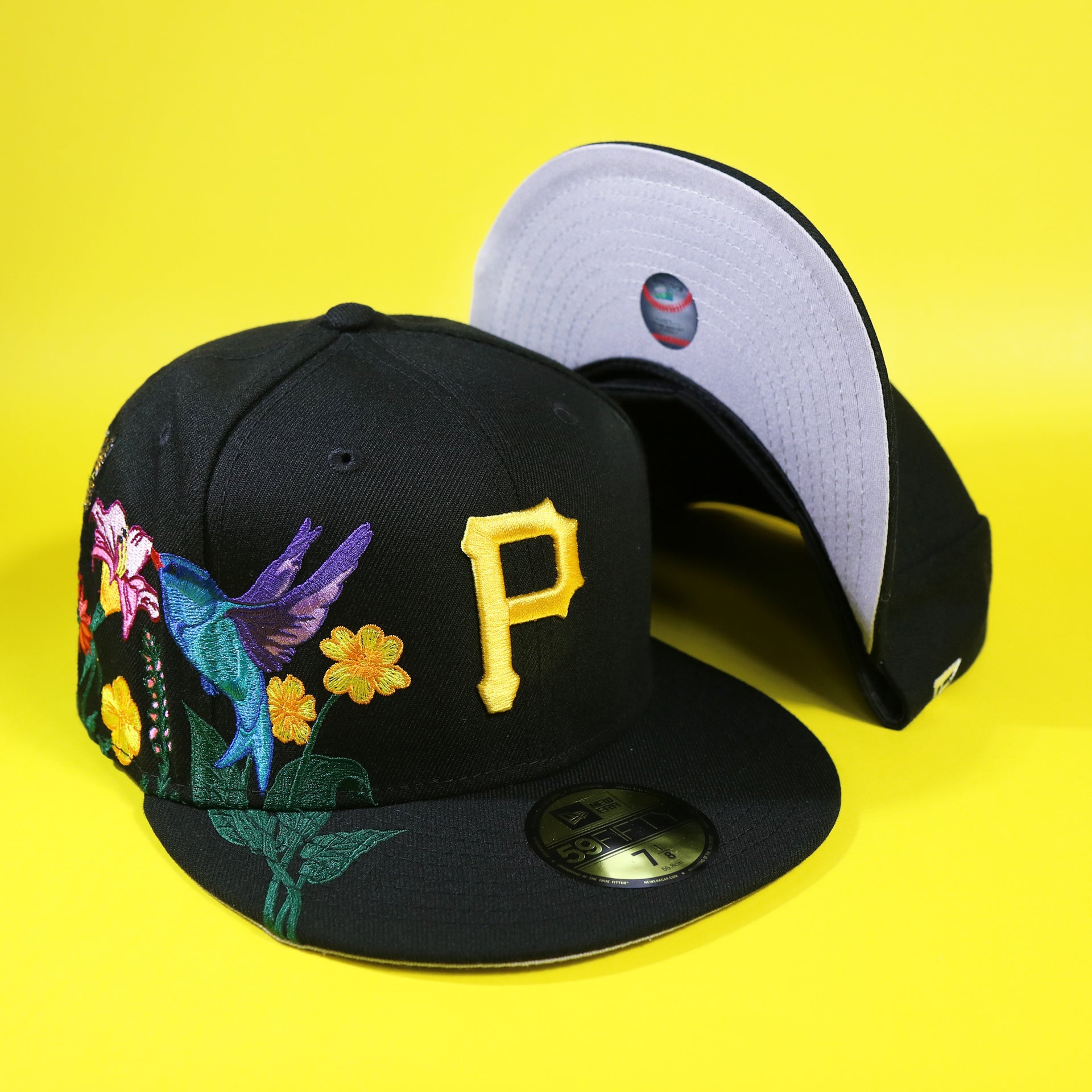 The Pittsburgh Pirates Gray Bottom Bloom Spring Embroidery 59Fifty Fitted Cap | Black 59Fifty Cap with gray bottom