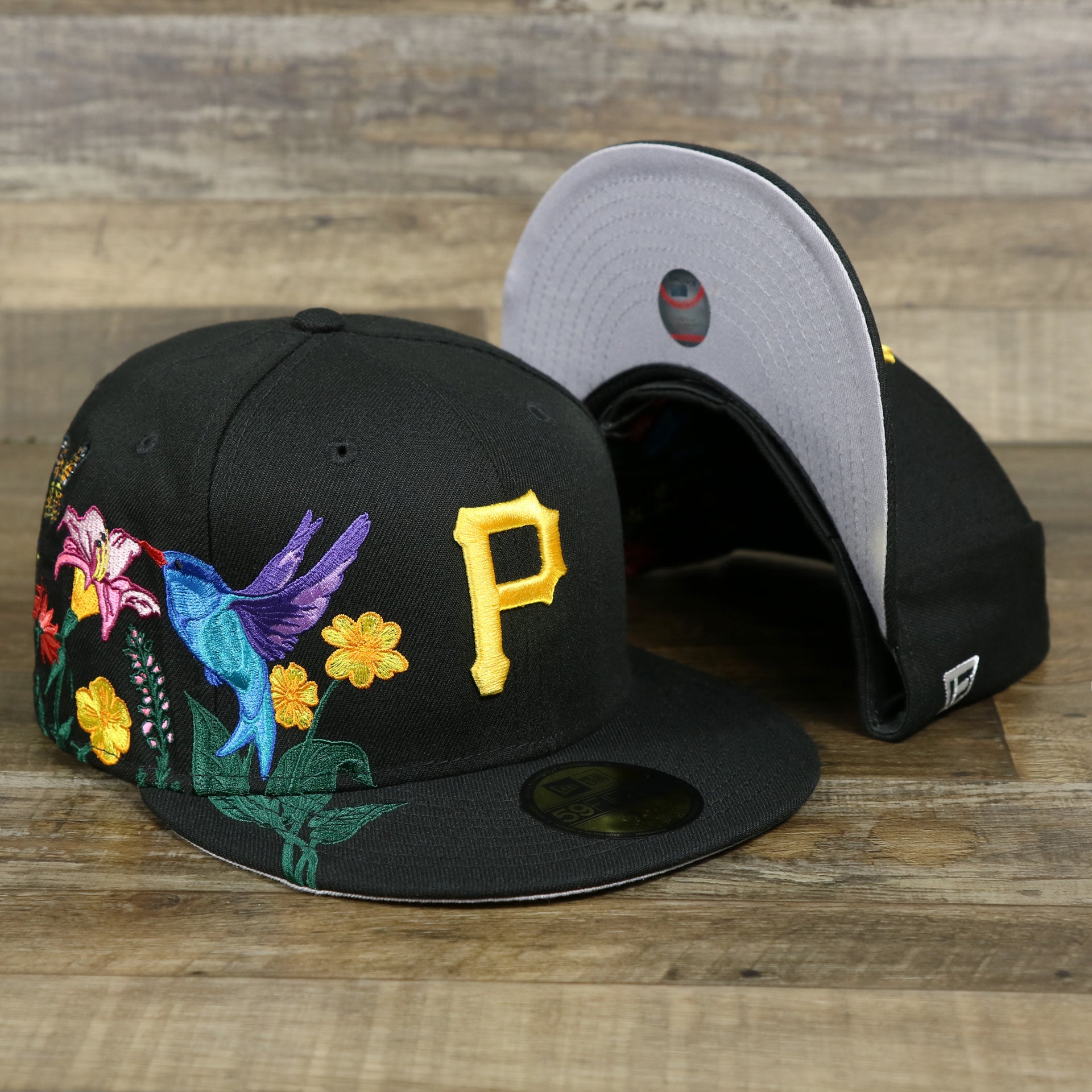 The Pittsburgh Pirates Gray Bottom Bloom Spring Embroidery 59Fifty Fitted Cap | Black 59Fifty Cap
