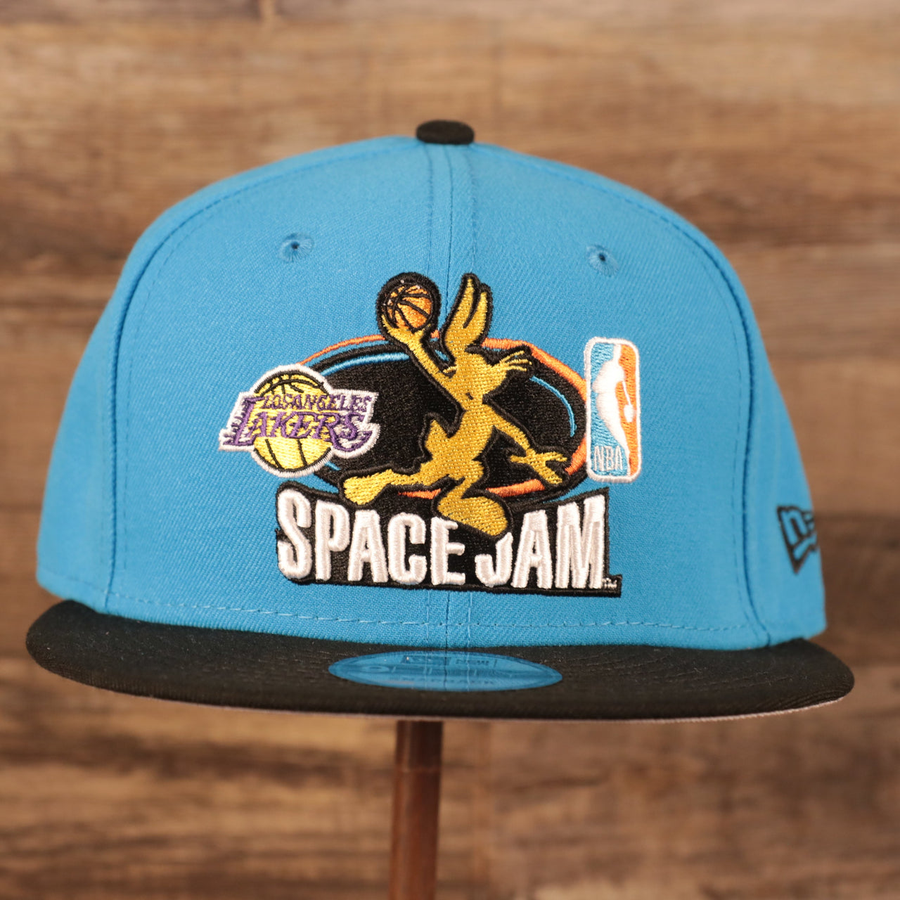 Los Angeles Lakers Bugs Bunny Lebron 18 Space Jam Matching 9Fifty Snapback Hat