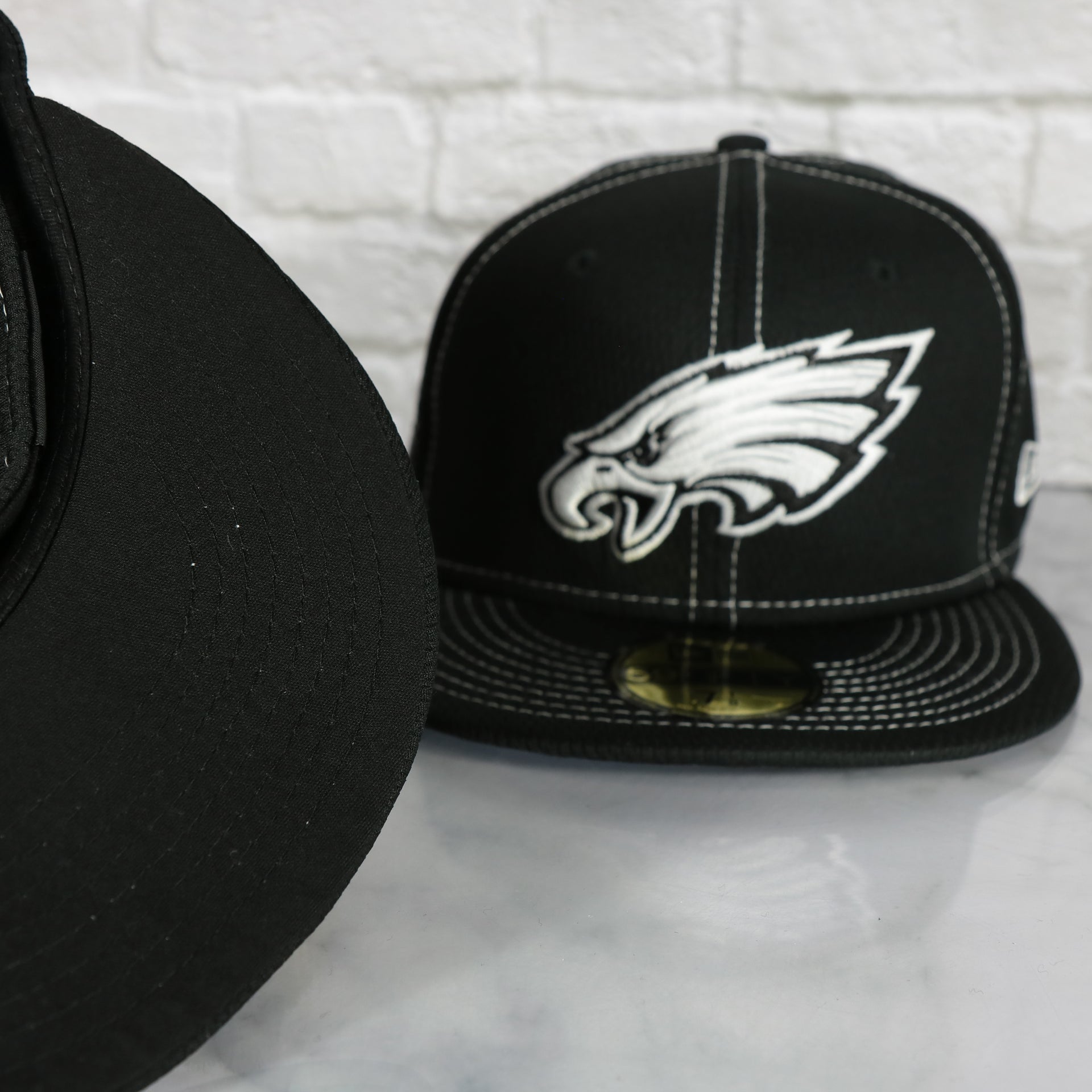 black under visor on the Philadelphia Eagles NFL 2019 "1993" Eagles side patch | Black 59Fifty Fitted Cap
