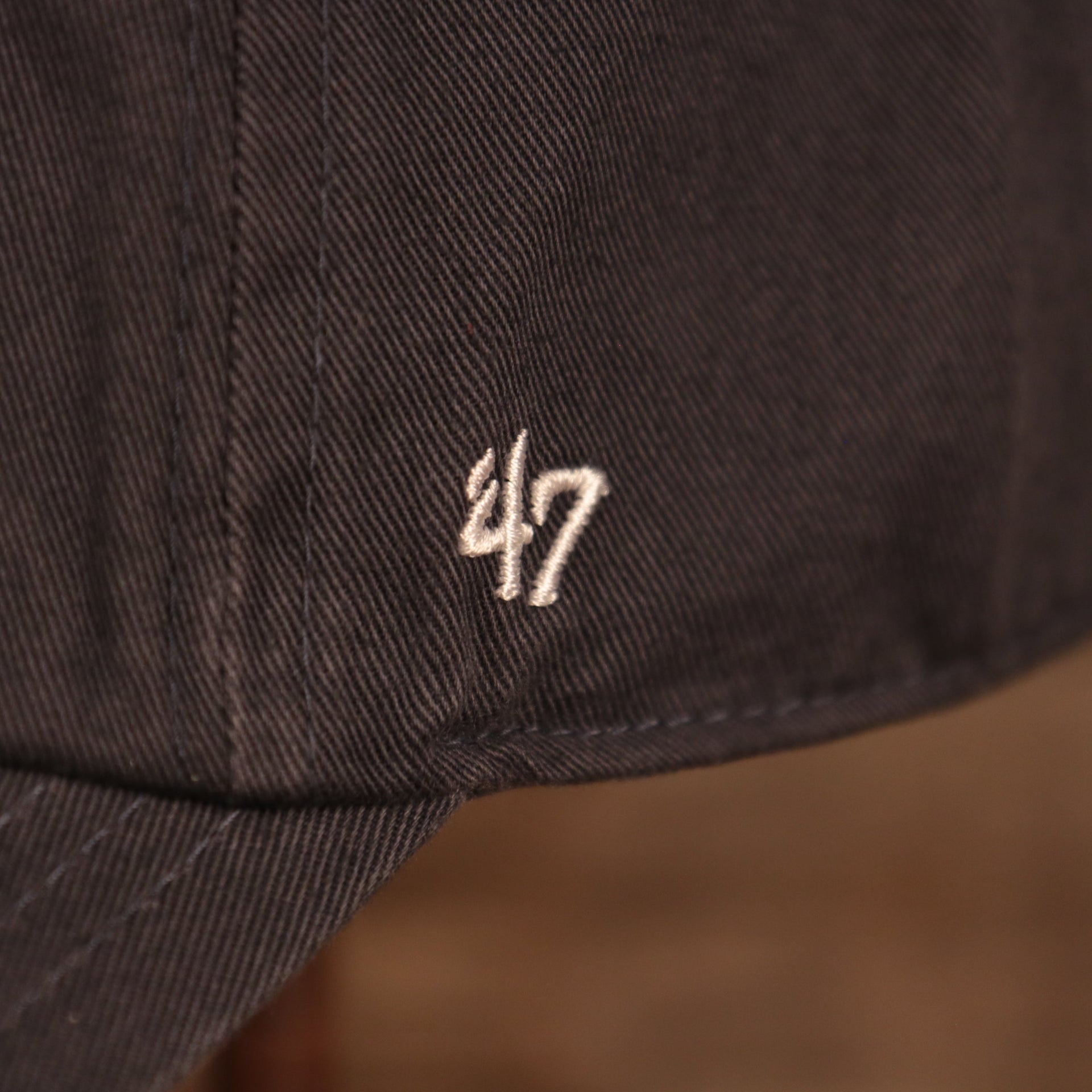 47 brand logo on the New York Yankees Navy Blue Adjustable Youth Dad Hat
