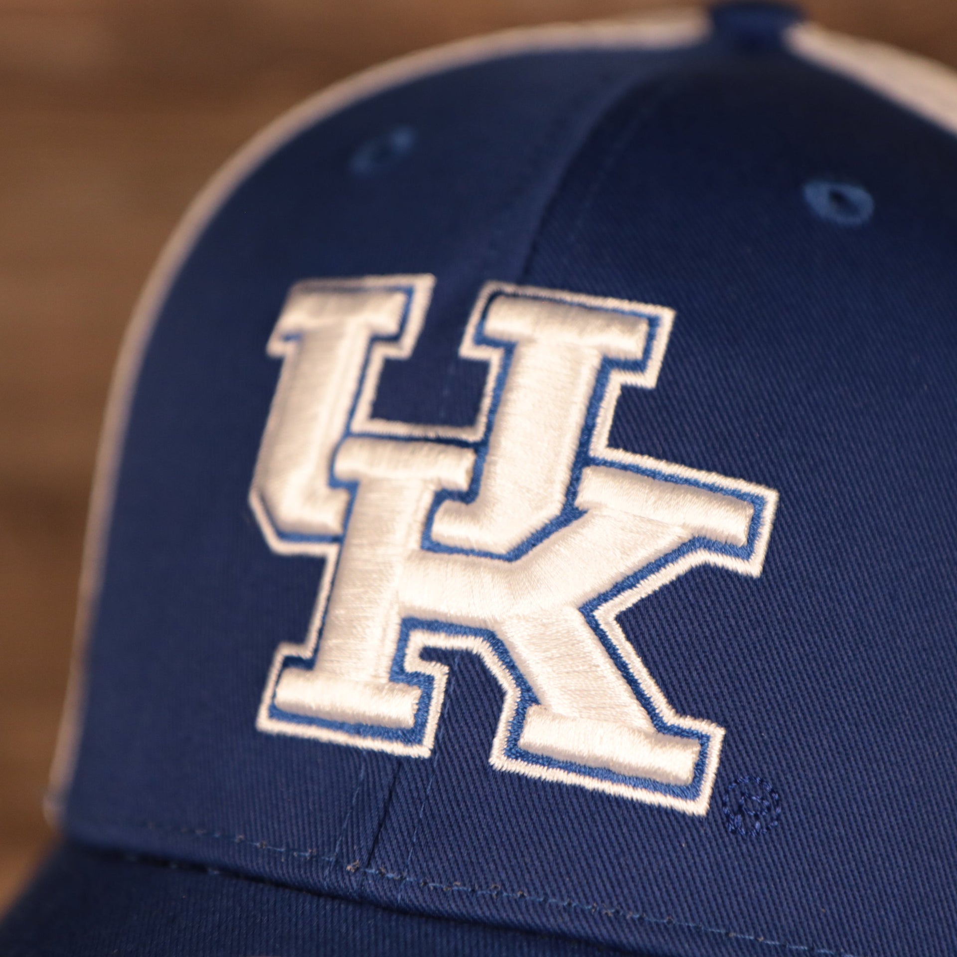 kentucky logo on the front of the University of Kentucky Wildcats Blue And White Adjustable Trucker Dad Hat