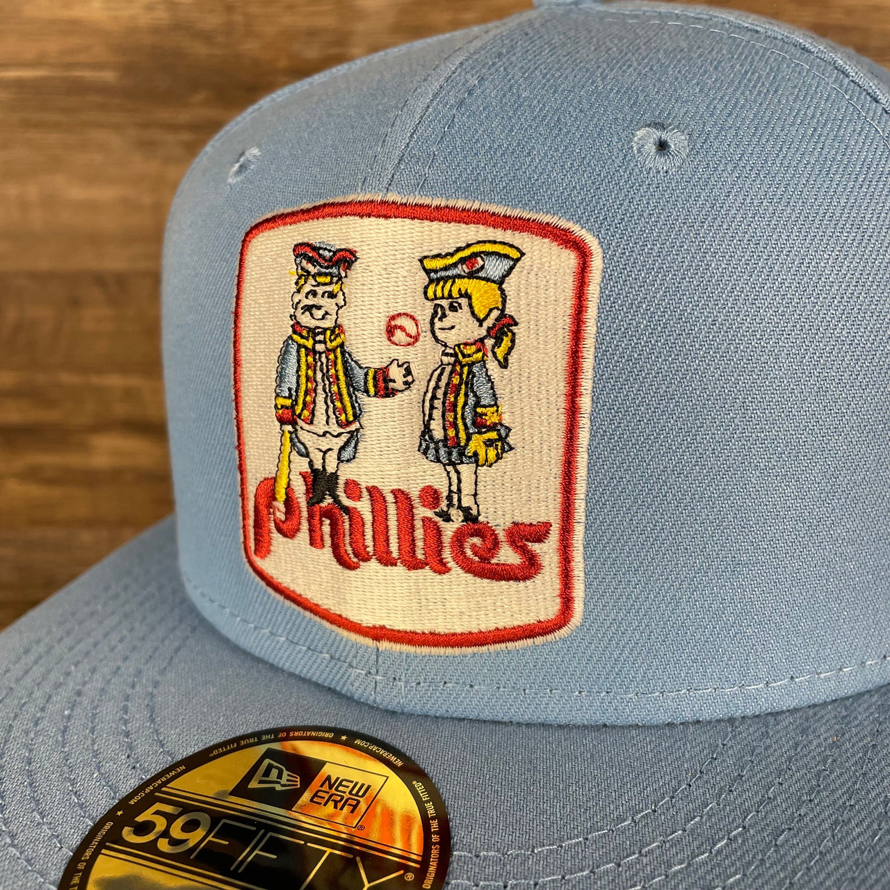 Close up of the 1970 Quakers logo on the Philadelphia Phillies 1980 World Champions Side Patch Cooperstown Quaker Logo Maroon Bottom Sky 59Fifty Fitted Cap
