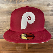 front of Philadelphia Phillies "Patch Up" 1980 World Series Side Patch Gray Bottom 9Fifty Maroon Snapback Hat